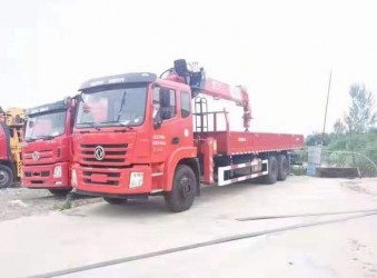 東風(fēng)錦程后八輪隨車吊底盤，配長興12噸吊機(jī)，價(jià)格，多少錢？廠家報(bào)價(jià)