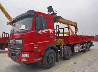 東風(fēng)D7前四后八隨車吊，配石煤12，14，16噸吊機(jī)多少錢？