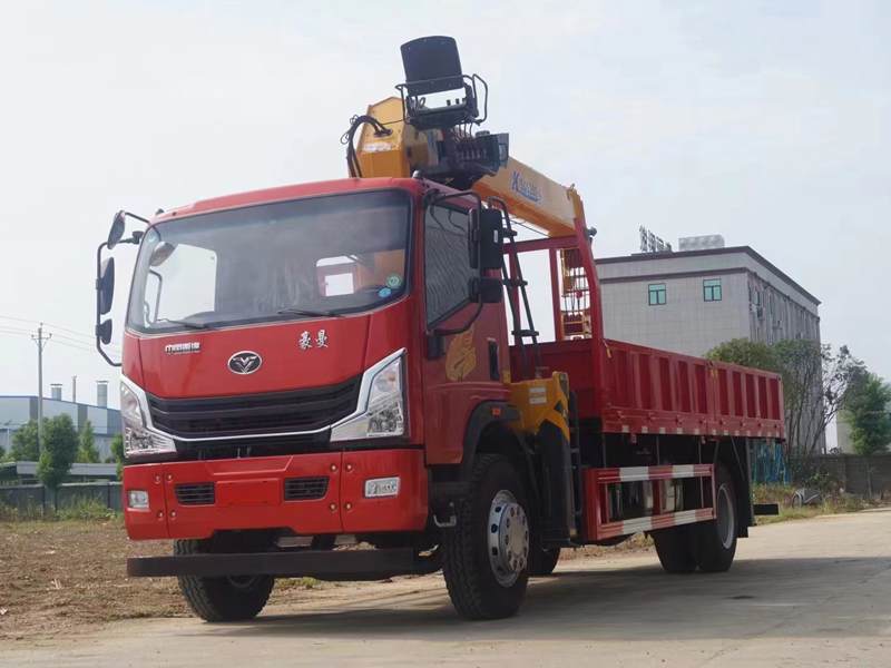 重汽豪曼單排隨車(chē)吊（廂長(zhǎng)6.1米）