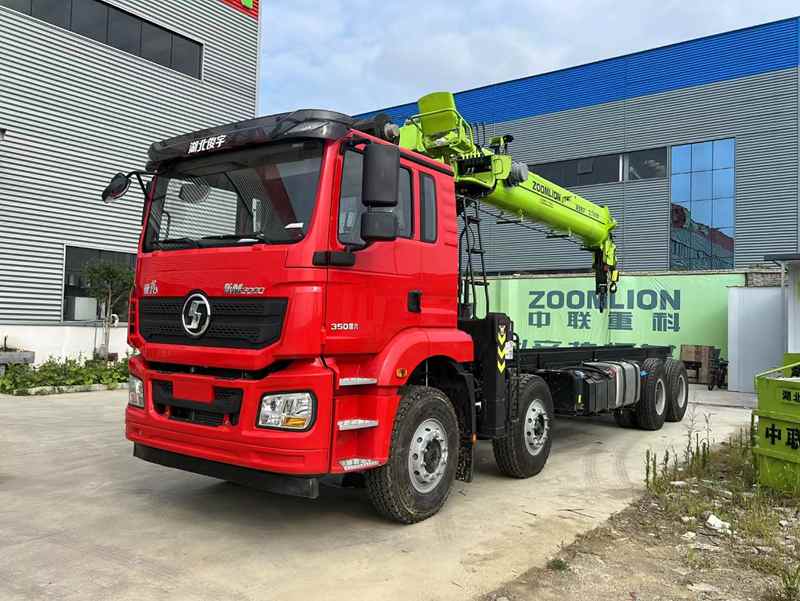 陜汽德龍M3000隨車(chē)吊（中聯(lián)16噸）